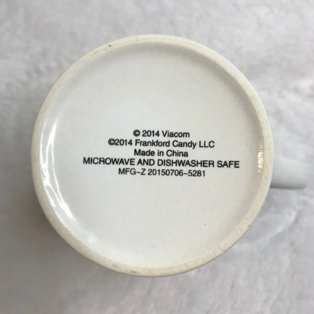 Set of 8oz Mugs Two SpongeBob Squarepants Yellow and White 8oz Mugs - Picture 7 of 7